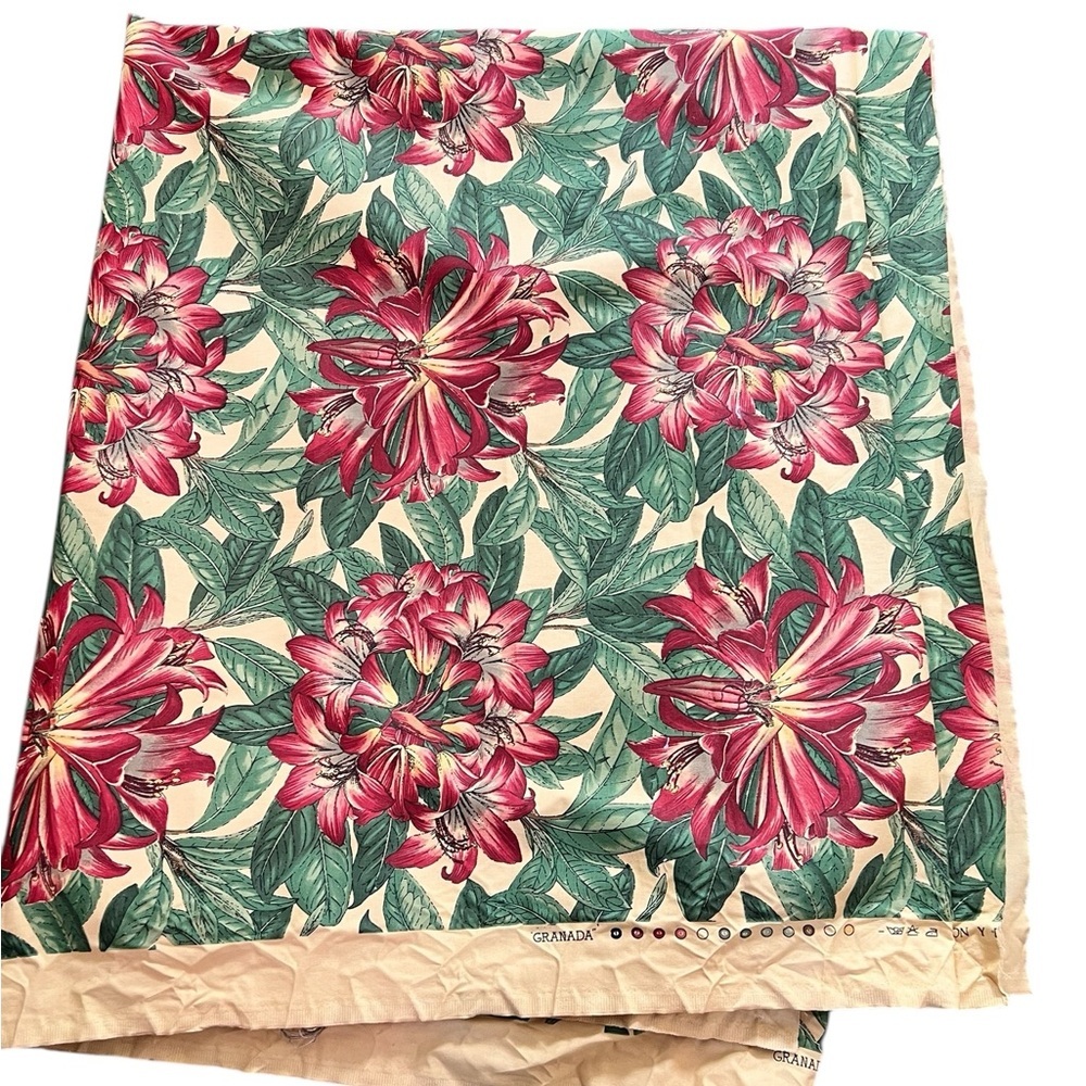 Gaston Y Daniela 2.5 Yards Fabric Tropical Floral Lilies 1998